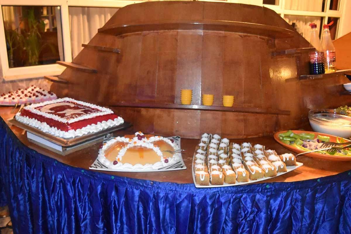 קמר Ares City Hotel מראה חיצוני תמונה
